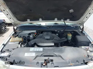 2002 GMC Yukon Denali z VIN 1GKEK63UX2J216442, wystawiony jako IAAI lot #42391575 z przebiegiem 122 668 mil mil oraz . Historia ofert i sprzedaży dostępna na DreamBid. Obrazek 10.