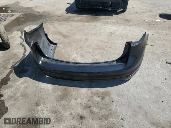 2017 Ford Fiesta S z VIN 3FADP4AJ2HM169379, wystawiony jako Copart lot #57643145 z przebiegiem 254 726 mil mil oraz Szkody całkowita. Historia ofert i sprzedaży dostępna na DreamBid. Obrazek 12.