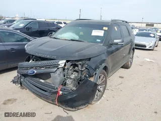 2015 Ford Explorer XLT with VIN 1FM5K7D82FGB48977, listed as a IAAI auction lot 41690886 with 1 mi miles. Bid and sale history available at carsss.com. Image 2.
