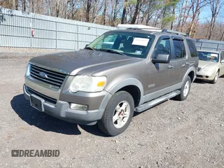 2006 Ford Explorer XLT with VIN 1FMEU73E66UA43409, listed as a IAAI auction lot 41837847 with 196,992 mi miles. Bid and sale history available at carsss.com. Image 2.