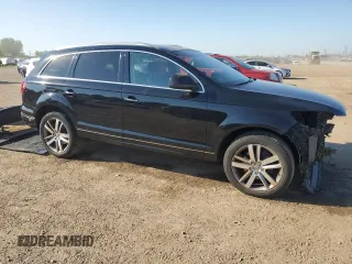 2014 Audi Q7 Premium Plus with VIN WA1LGAFE3ED002322, listed as a Copart auction lot 61565425 with 146,166 mi miles and Salvage title. Bid and sale history available at DreamBid. Image 4.