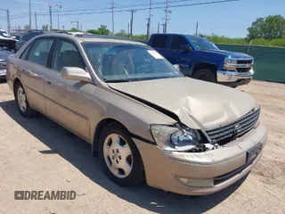 2004 Toyota Avalon XL with VIN 4T1BF28B74U374317, listed as a IAAI auction lot 42039967 with 215,394 mi miles. Bid and sale history available at carsss.com. Image 1.