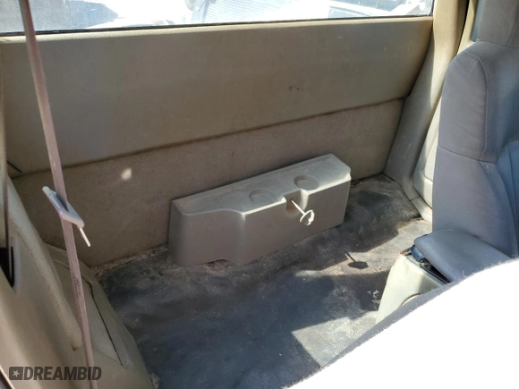 2003 Chevrolet S-10 LS with VIN 1GCCS19X038180860, listed as a Copart auction lot 53040135 with 285,083 mi miles and Salvage Title. Bid and sale history available at carsss.com. Image 10.