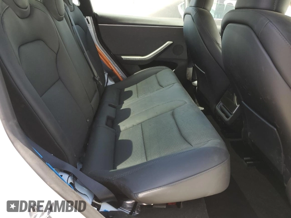 2025 Tesla Model 3 Long Range z VIN 5YJ3E1EAXSF914864, wystawiony jako Copart lot #60901055 z przebiegiem 4 174 mil mil oraz Szkoda całkowita • Salvage title. Historia ofert i sprzedaży dostępna na DreamBid. Obrazek 10.