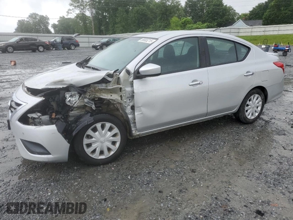 2019 Nissan Versa SV z VIN 3N1CN7AP2KL860901, wystawiony jako Copart lot #56665215 z przebiegiem 44 217 mil mil oraz Szkoda całkowita • Salvage title. Historia ofert i sprzedaży dostępna na DreamBid. Obrazek 1.