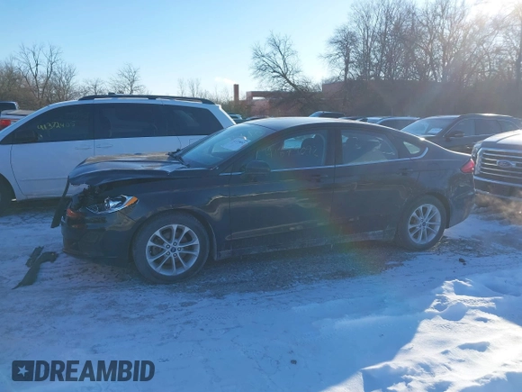 2019 Ford Fusion SE with VIN 3FA6P0HD6KR282490, listed as a IAAI auction lot 41379092 with 46,069 mi miles. Bid and sale history available at carsss.com. Image 15.
