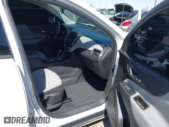2019 Chevrolet Equinox LS z VIN 3GNAXHEV4KS593156, wystawiony jako IAAI lot #41979511 z przebiegiem 53 124 mil mil oraz . Historia ofert i sprzedaży dostępna na DreamBid. Obrazek 5.