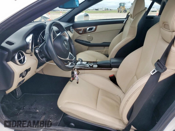 2018 Mercedes-Benz SLC 300 с VIN WDDPK3JA4JF147055, выставлен на аукционе Copart как лот 60734165 с пробегом 67 769 миль миль и Списание • Salvage title. История ставок и продаж доступна на DreamBid. Изображение 7.