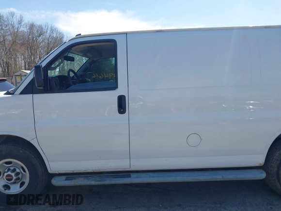 2019 GMC Savana Cargo with VIN 1GTW7AFG2K1366684, listed as a IAAI auction lot 41894616 with 88,788 mi miles. Bid and sale history available at carsss.com. Image 14.