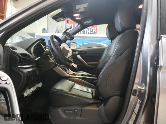 2022 Mitsubishi Eclipse Cross SE z VIN JA4ATWAA5NZ000384, wystawiony jako Copart lot #53619155 z przebiegiem 21 931 mil mil oraz Szkoda całkowita • Salvage title. Historia ofert i sprzedaży dostępna na DreamBid. Obrazek 7.