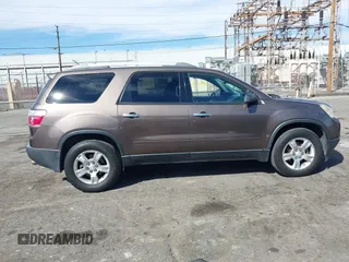 2012 GMC Acadia SL z VIN 1GKKRNED3CJ354704, wystawiony jako IAAI lot #40573753 z przebiegiem 204 635 mil mil oraz . Historia ofert i sprzedaży dostępna na DreamBid. Obrazek 13.