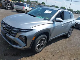 2025 Hyundai Tucson SEL with VIN 5NMJBCDE5SH467150, listed as a IAAI auction lot 42544346 with 19,550 mi miles and . Bid and sale history available at DreamBid. Image 2.