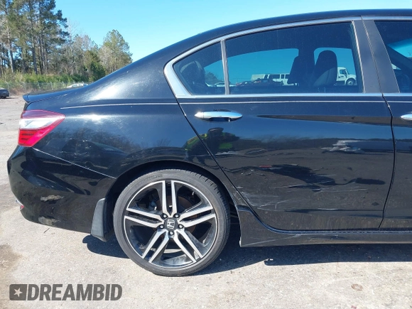 2016 Honda Accord Sport z VIN 1HGCR2F59GA111735, wystawiony jako IAAI lot #41669071 z przebiegiem 108 082 mil mil oraz . Historia ofert i sprzedaży dostępna na DreamBid. Obrazek 18.