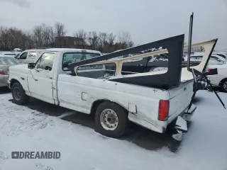 1992 Ford F-150 with VIN 2FTDF15Y5NCA31541, listed as a Copart auction lot 85058754 with 138,467 mi miles and Salvage Title. Bid and sale history available at carsss.com. Image 2.