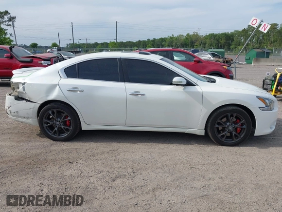 2014 Nissan Maxima SV z VIN 1N4AA5AP3EC466222, wystawiony jako IAAI lot #42176683 z przebiegiem 135 575 mil mil oraz . Historia ofert i sprzedaży dostępna na DreamBid. Obrazek 13.
