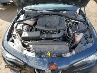 2018 Alfa Romeo Giulia Ti Lusso z VIN ZARFAEEN3J7570422, wystawiony jako Copart lot #53567845 z przebiegiem 27 932 mil mil oraz Szkoda całkowita • Salvage title. Historia ofert i sprzedaży dostępna na DreamBid. Obrazek 11.