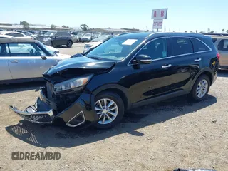 2018 Kia Sorento LX with VIN 5XYPG4A30JG347530, listed as a IAAI auction lot 39296923 with 73,096 mi miles. Bid and sale history available at carsss.com. Image 2.