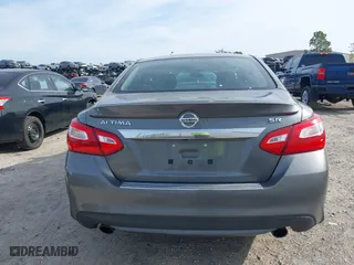 2016 Nissan Altima 2.5 SL with VIN 1N4AL3APXGC246190, listed as a IAAI auction lot 41452833 with 120,789 mi miles. Bid and sale history available at carsss.com. Image 16.