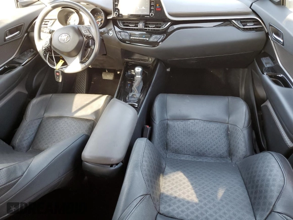 2022 Toyota C-HR XLE with VIN NMTKHMBX4NR145810, listed as a Copart auction lot 83892674 with 40,462 mi miles and Clean Title. Bid and sale history available at DreamBid. Image 8.