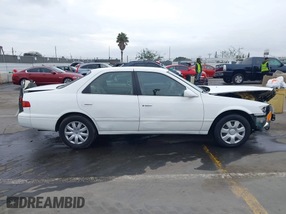 2001 Toyota Camry CE with VIN JT2BG22K110603452, listed as a IAAI auction lot 41731258 with 117,142 mi miles. Bid and sale history available at carsss.com. Image 13.