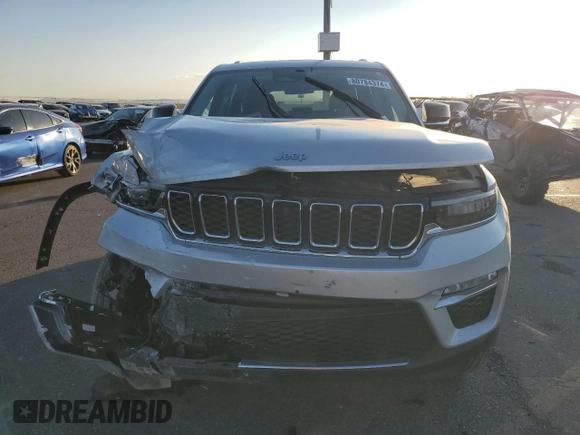 2023 Jeep Grand Cherokee 30th Anniversary z VIN 1C4RJYB64P8862699, wystawiony jako Copart lot #80784374 z przebiegiem 10 284 mil mil oraz Szkoda całkowita • Salvage title. Historia ofert i sprzedaży dostępna na DreamBid. Obrazek 5.