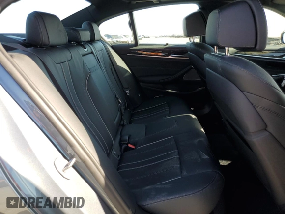 2019 BMW 5 Series 530i z VIN WBAJA5C59KBX87315, wystawiony jako Copart lot #58431155 z przebiegiem 21 667 mil mil oraz Szkoda całkowita • Salvage title. Historia ofert i sprzedaży dostępna na DreamBid. Obrazek 10.