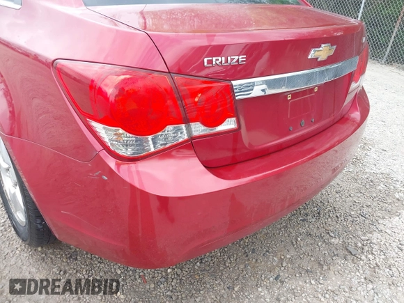 2014 Chevrolet Cruze 1LT with VIN 1G1PC5SB2E7357639, listed as a IAAI auction lot 42129404 with 154,174 mi miles and . Bid and sale history available at DreamBid. Image 20.