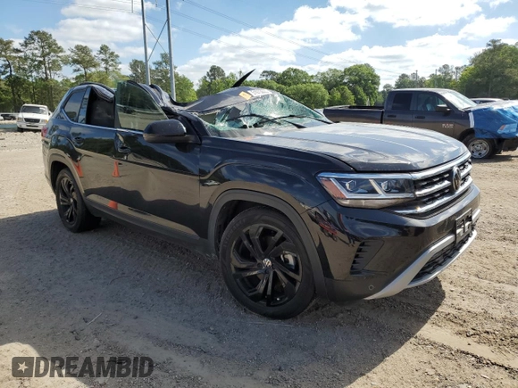 2023 Volkswagen Atlas SE with VIN 1V2WR2CA7PC500650, listed as a Copart auction lot 51973035 with 29,700 mi miles and Salvage title. Bid and sale history available at DreamBid. Image 4.