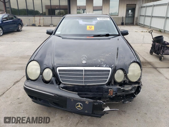 2001 Mercedes-Benz E-Class with VIN WDBJF65J61B307118, listed as a Copart auction lot 72564424 with Not Provided miles and Clean Title. Bid and sale history available at carsss.com. Image 5.