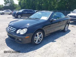 2006 Mercedes-Benz CLK 350 z VIN WDBTK56H46F191847, wystawiony jako IAAI lot #42675347 z przebiegiem 106 806 mil mil oraz . Historia ofert i sprzedaży dostępna na DreamBid. Obrazek 2.