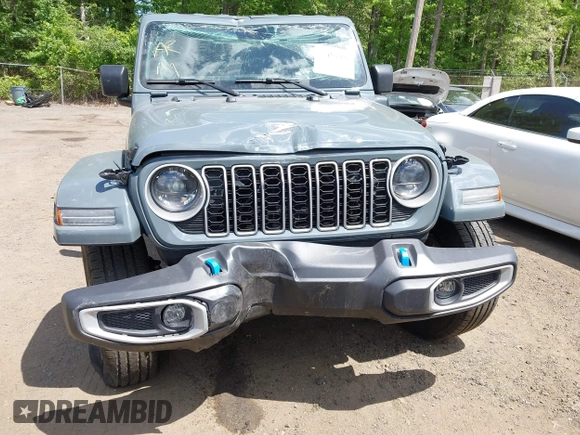 2024 Jeep Wrangler Sahara with VIN 1C4RJXP68RW270112, listed as a IAAI auction lot 42193921 with 23,792 mi miles and . Bid and sale history available at DreamBid. Image 11.
