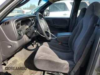 2000 Dodge Dakota Sport with VIN 1B7GG2AN4YS759962, listed as a Copart auction lot 76672814 with 196,108 mi miles and Salvage Title. Bid and sale history available at carsss.com. Image 7.