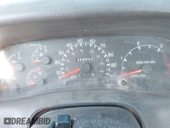 2000 Ford F-350 XL with VIN 1FDSF34F0YEA63553, listed as a IAAI auction lot 42698138 with 329,643 mi miles and . Bid and sale history available at DreamBid. Image 7.