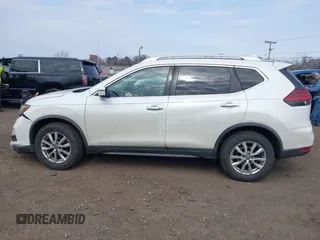 2018 Nissan Rogue SV with VIN KNMAT2MV7JP598545, listed as a IAAI auction lot 41719074 with 173,395 mi miles. Bid and sale history available at carsss.com. Image 14.