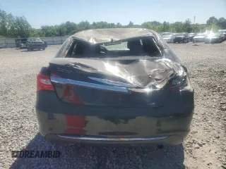 2013 Chrysler 200 LX z VIN 1C3CCBAB4DN586750, wystawiony jako Copart lot #58022225 z przebiegiem 165 631 mil mil oraz Szkoda całkowita • Salvage title. Historia ofert i sprzedaży dostępna na DreamBid. Obrazek 6.