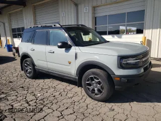 2021 Ford Bronco Sport Badlands z VIN 3FMCR9D94MRA87158, wystawiony jako Copart lot #61389124 z przebiegiem 26 131 mil mil oraz Nie do naprawy • Non repairable. Historia ofert i sprzedaży dostępna na DreamBid. Obrazek 4.