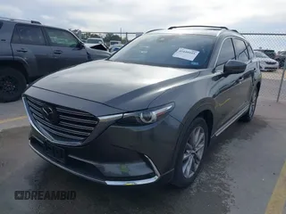 2023 Mazda CX-9 Grand Touring z VIN JM3TCBDY0P0631395, wystawiony jako IAAI lot #41449555 z przebiegiem 17 721 mil mil oraz . Historia ofert i sprzedaży dostępna na DreamBid. Obrazek 17.