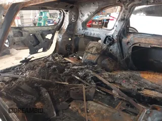 2019 Kia Sorento L z VIN 5XYPG4A37KG555955, wystawiony jako IAAI lot #42009824 z przebiegiem Nie podano mil oraz . Historia ofert i sprzedaży dostępna na DreamBid. Obrazek 14.