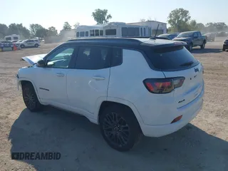 2022 Jeep Compass High Altitude with VIN 3C4NJDCB0NT164138, listed as a IAAI auction lot 40331205 with 23,505 mi miles and . Bid and sale history available at carsss.com. Image 3.