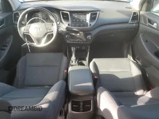 2018 Hyundai Tucson Sport z VIN KM8J3CAL4JU781052, wystawiony jako Copart lot #46996625 z przebiegiem 63 479 mil mil oraz Szkoda całkowita • Salvage title. Historia ofert i sprzedaży dostępna na DreamBid. Obrazek 8.