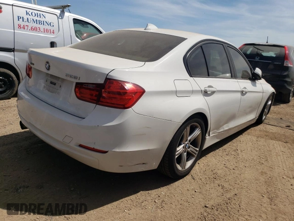 2013 BMW 3 Series 328i xDrive z VIN WBA3B3C5XDF536289, wystawiony jako Copart lot #55786625 z przebiegiem 84 299 mil mil oraz Szkoda całkowita • Salvage title. Historia ofert i sprzedaży dostępna na DreamBid. Obrazek 3.