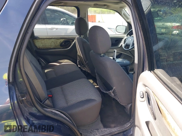 2004 Ford Escape XLT z VIN 1FMYU93194KB52283, wystawiony jako IAAI lot #42084240 z przebiegiem 142 871 mil mil oraz . Historia ofert i sprzedaży dostępna na DreamBid. Obrazek 8.