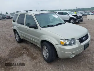 2005 Ford Escape Limited z VIN 1FMYU04135KA83893, wystawiony jako IAAI lot #42437131 z przebiegiem 95 827 mil mil oraz . Historia ofert i sprzedaży dostępna na DreamBid. Obrazek 1.