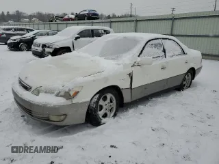 1997 Lexus ES 300 Luxury Sport Sdn with VIN JT8BF22G4V0025129, listed as a Copart auction lot 85422304 with 271,765 mi miles and Salvage Title. Bid and sale history available at carsss.com. Image 1.