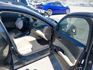 2013 Acura ILX Premium Pkg with VIN 19VDE1F51DE002485, listed as a IAAI auction lot 41897422 with 234,597 mi miles. Bid and sale history available at carsss.com. Image 5.
