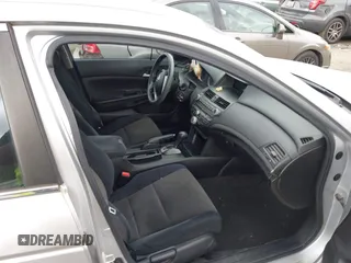 2009 Honda Accord LX-P z VIN 1HGCP26439A051709, wystawiony jako IAAI lot #42245882 z przebiegiem 142 264 mil mil oraz . Historia ofert i sprzedaży dostępna na DreamBid. Obrazek 5.