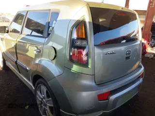 2011 Kia Soul + with VIN KNDJT2A24B7301775, listed as a IAAI auction lot 41623519 with 64,266 mi miles. Bid and sale history available at carsss.com. Image 3.