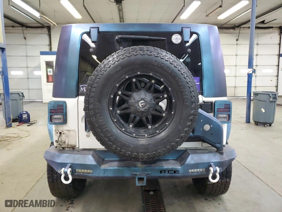 2010 Jeep Wrangler Unlimited Sport with VIN 1J4BA3H17AL119047, listed as a Copart auction lot 45761095 with 137,073 mi miles and Salvage Title. Bid and sale history available at carsss.com. Image 6.