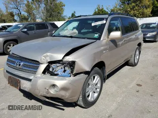2006 Toyota Highlander Hybrid with VIN JTEEW21A860007516, listed as a Copart auction lot 74111734 with 253,482 mi miles and Salvage Title. Bid and sale history available at carsss.com. Image 1.