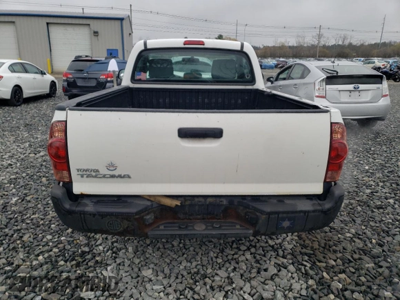 2014 Toyota Tacoma with VIN 5TFNX4CN9EX033710, listed as a Copart auction lot 52618205 with 234,471 mi miles and Clean Title. Bid and sale history available at DreamBid. Image 6.